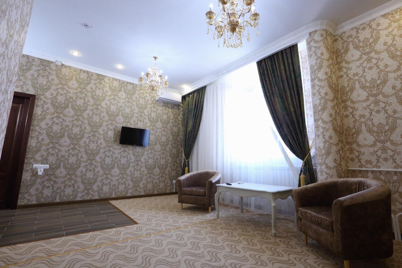 Hotel Bahetle Ekibastuz Exteriör bild