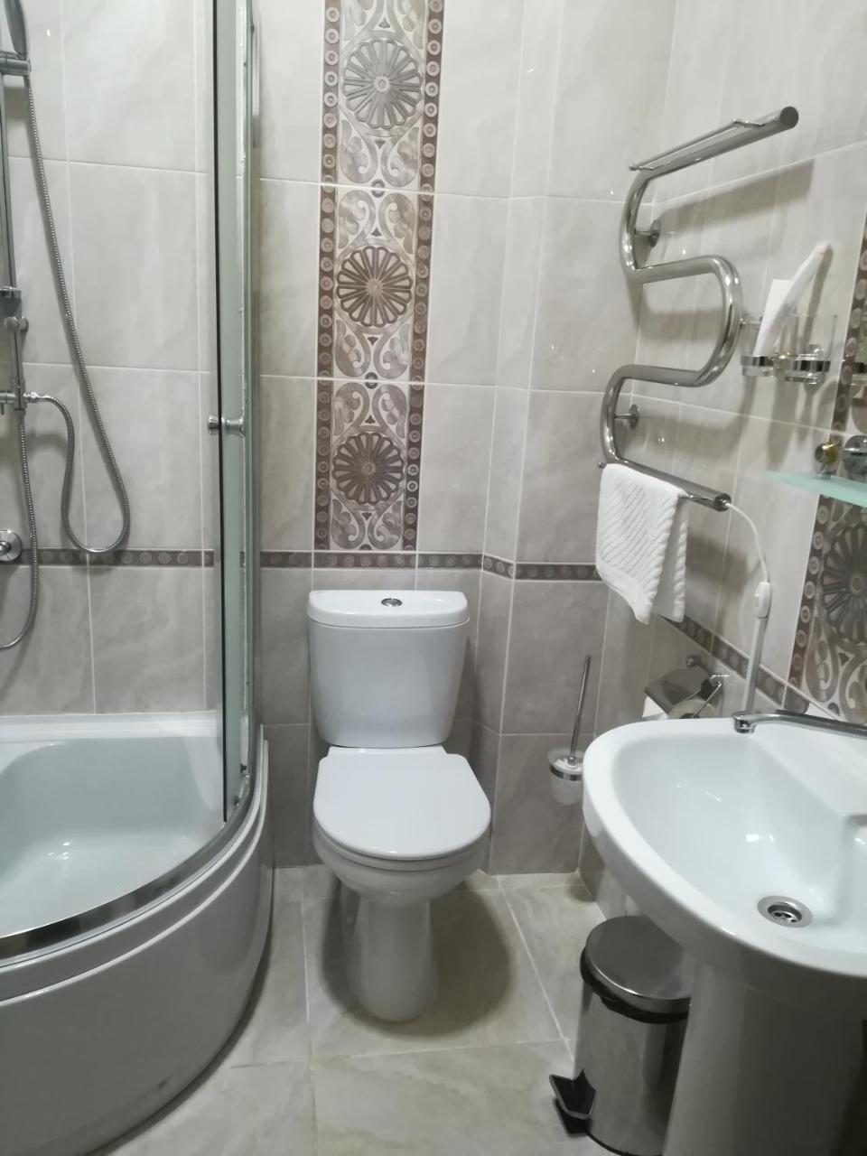 Hotel Bahetle Ekibastuz Exteriör bild